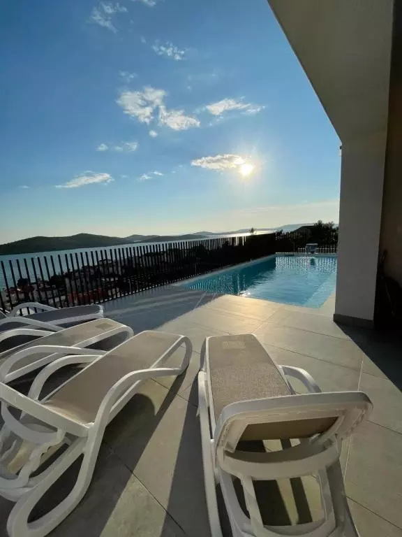 4-bedroom Villa In Žaborić, Croatia (220 M²)