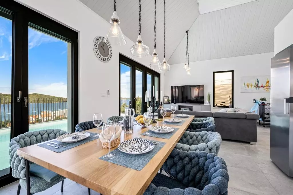 4-bedroom Villa In Žaborić, Croatia (220 M²)