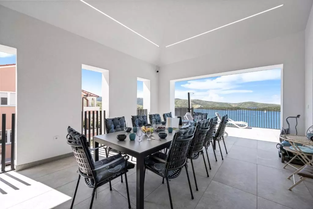4-bedroom Villa In Žaborić, Croatia (220 M²)