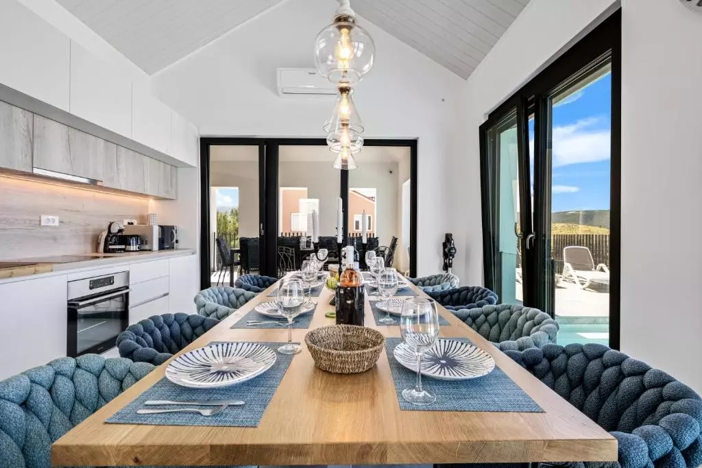 4-bedroom Villa In Žaborić, Croatia (220 M²)