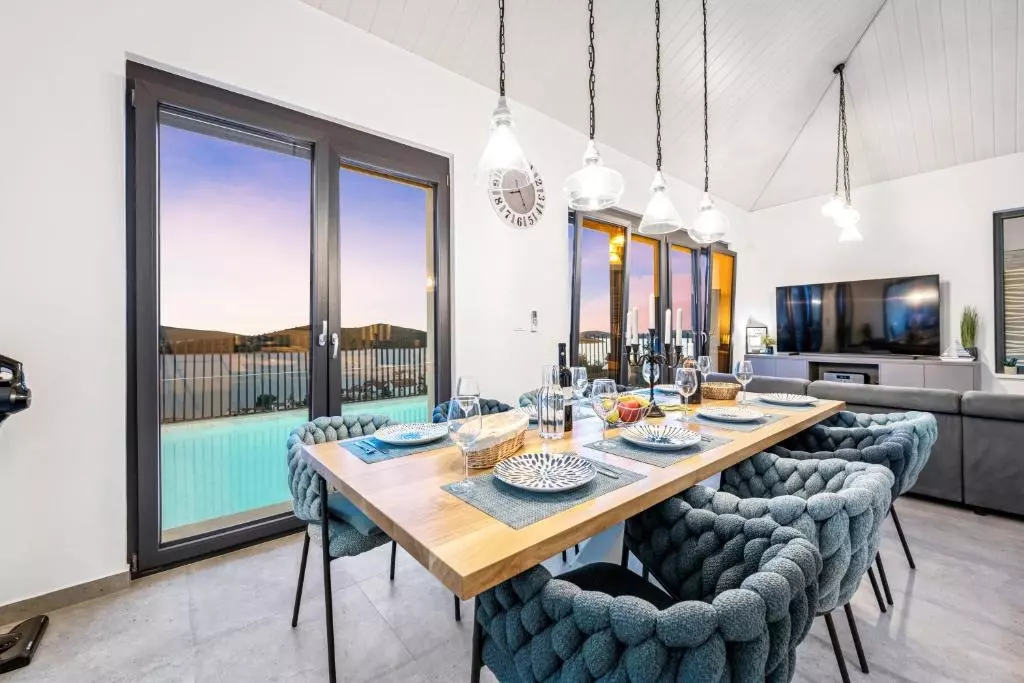 4-bedroom Villa In Žaborić, Croatia (220 M²)