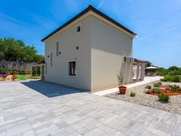 3-bedroom Villa In Krk, Croatia (178 M²)