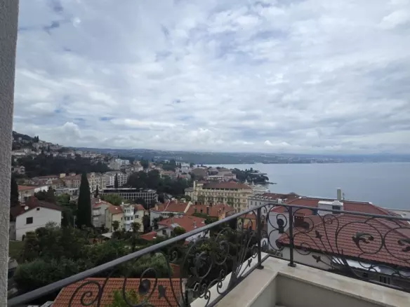 3-bedroom Apartment In Opatija – Centar, Croatia (218,82 M²)