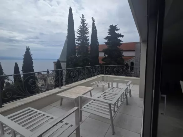 3-bedroom Apartment In Opatija – Centar, Croatia (218,82 M²)