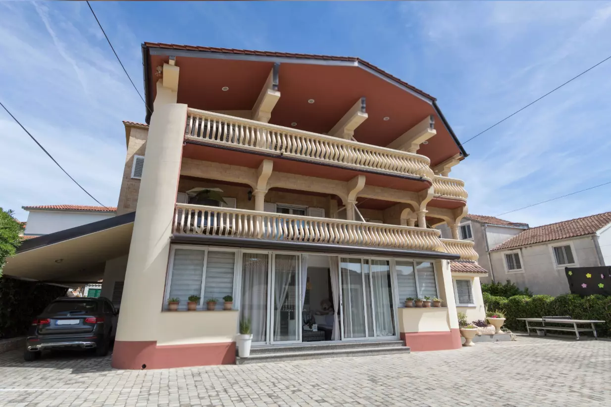 9-bedroom Villa In Vodice, Croatia (570 M²)
