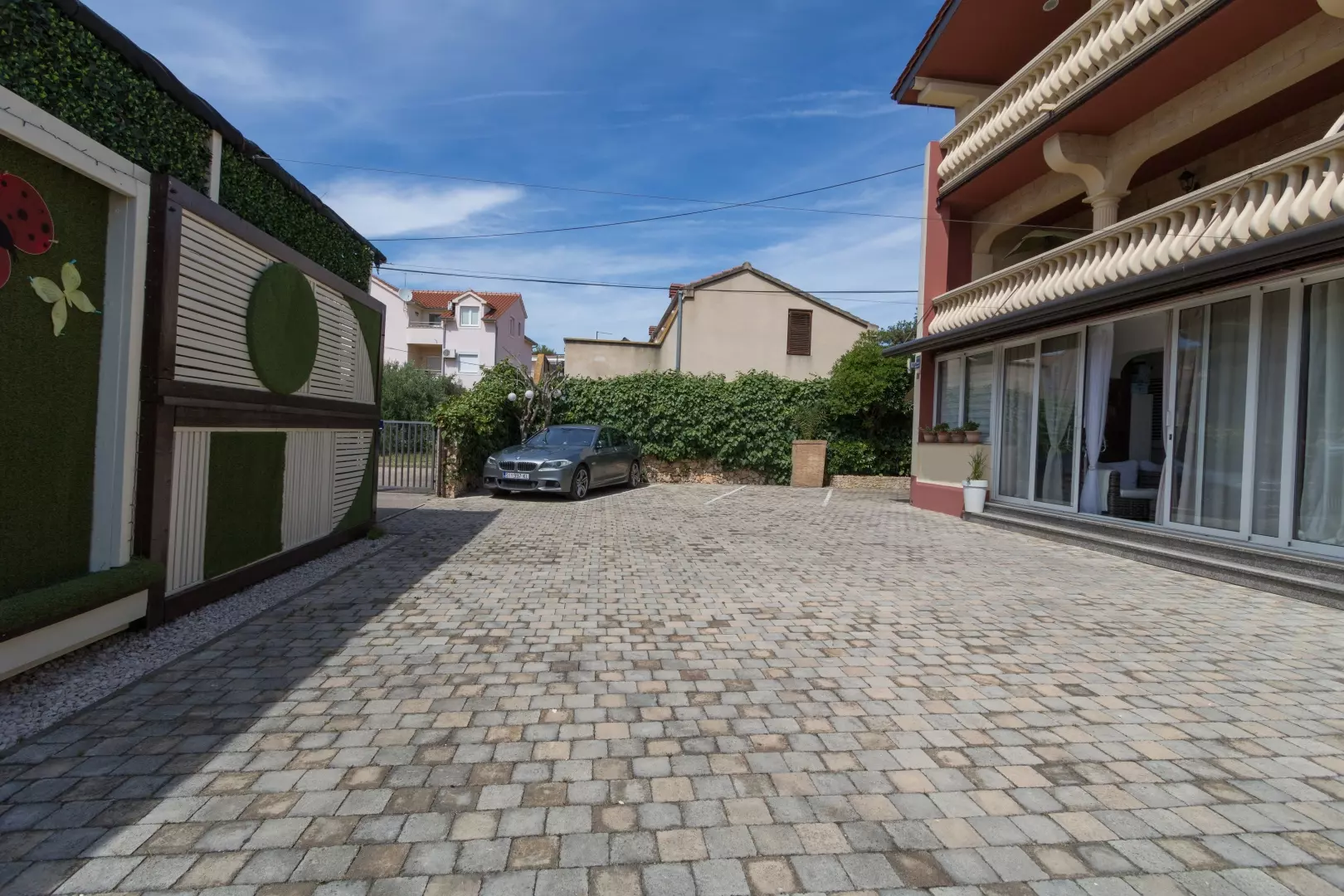 9-bedroom Villa In Vodice, Croatia (570 M²)