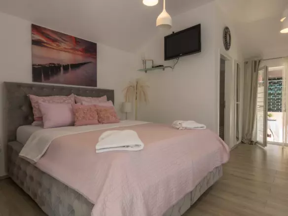 9-bedroom Villa In Vodice, Croatia (570 M²)