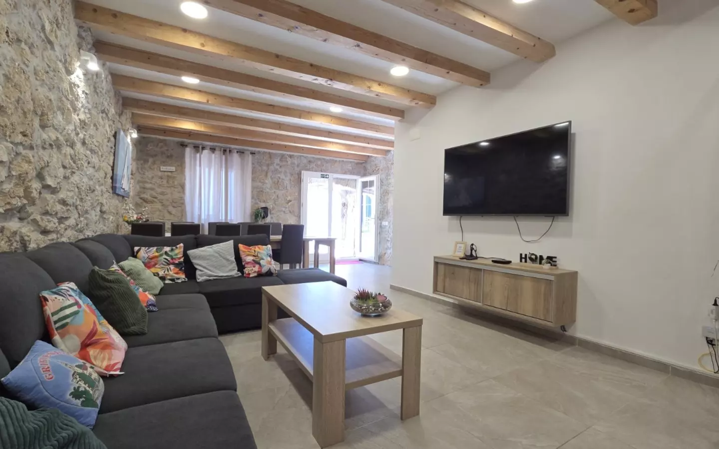 8-bedroom Villa In Grižane-belgrad, Croatia (350 M²)