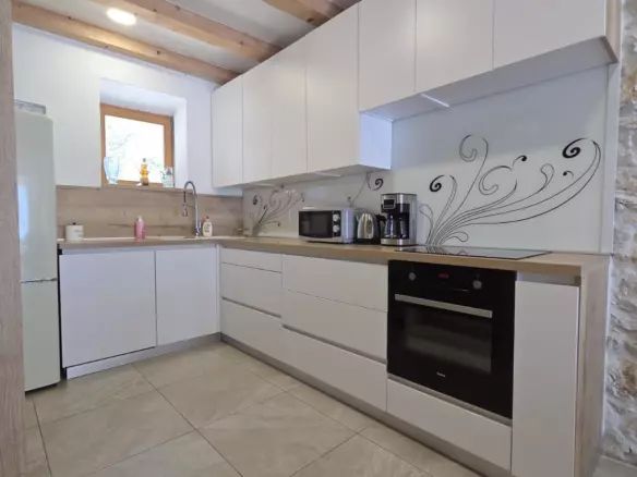 8-bedroom Villa In Grižane-belgrad, Croatia (350 M²)