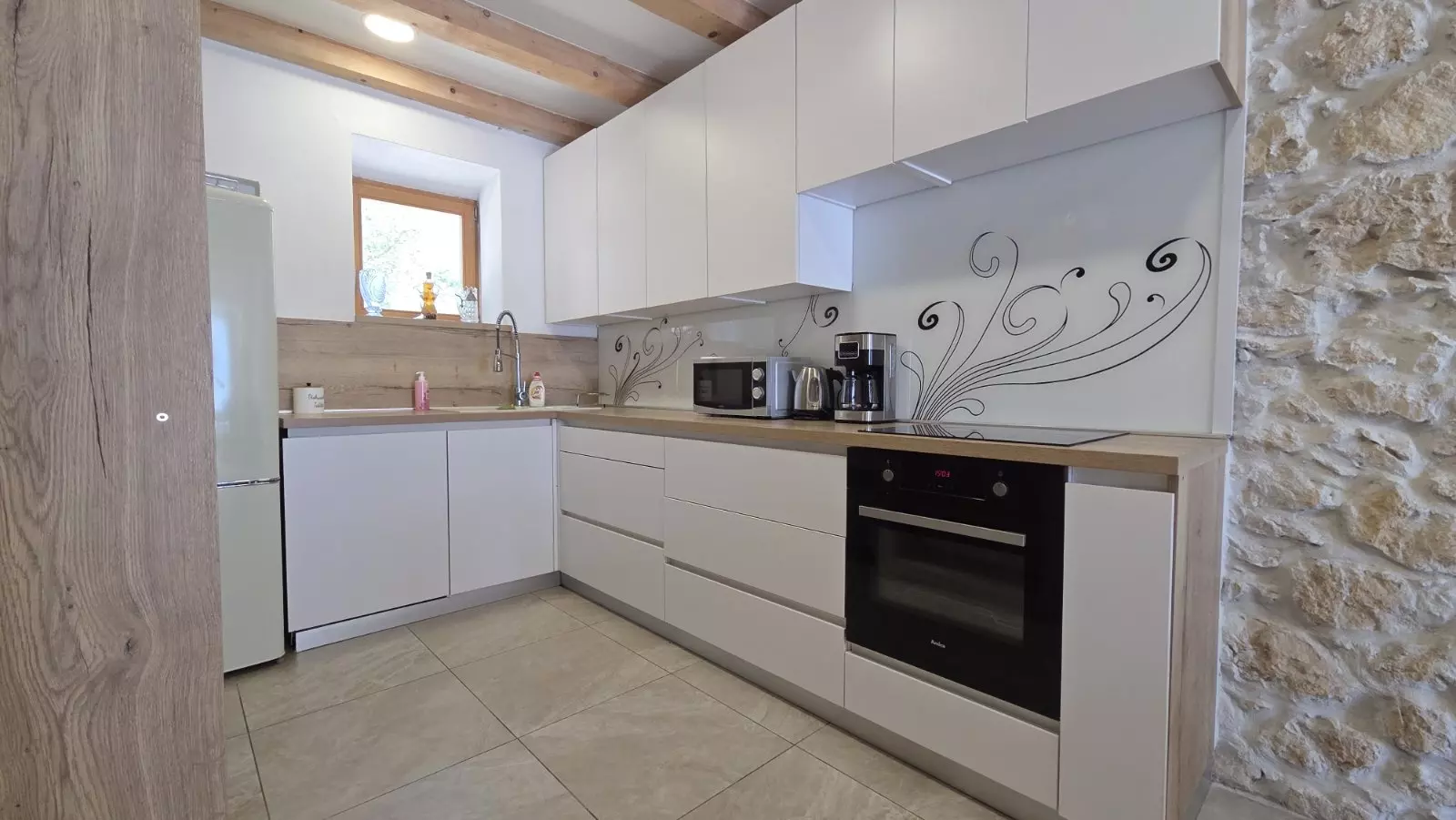 8-bedroom Villa In Grižane-belgrad, Croatia (350 M²)