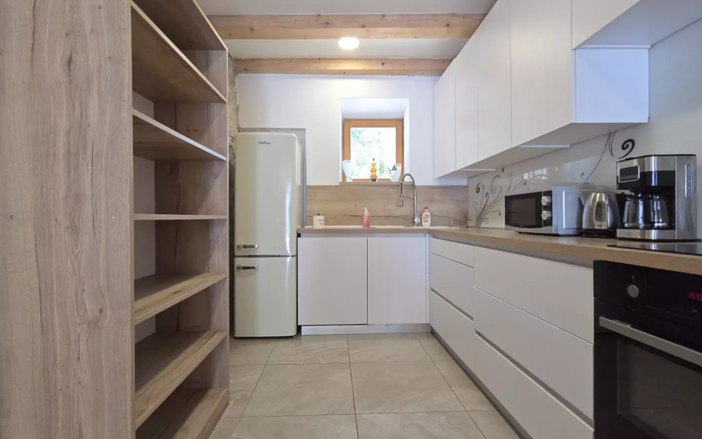 8-bedroom Villa In Grižane-belgrad, Croatia (350 M²)