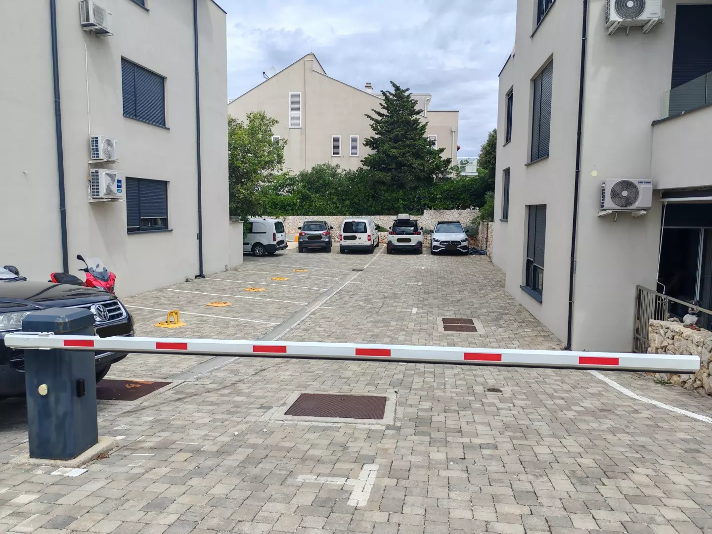 original_1780981148_img_20260605_110431-b39da4 3-bedroom Apartment In Mandre, Croatia (80,5 M²)