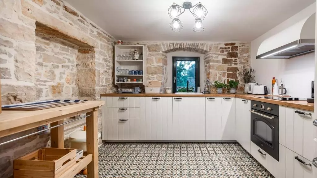 4-bedroom Villa In Umag, Croatia (260 M²)