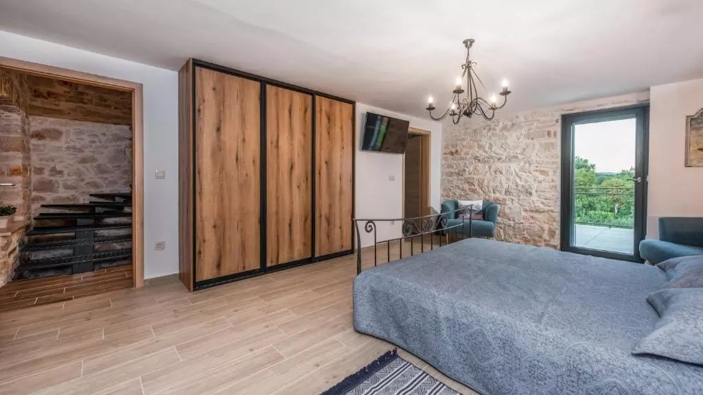 4-bedroom Villa In Umag, Croatia (260 M²)