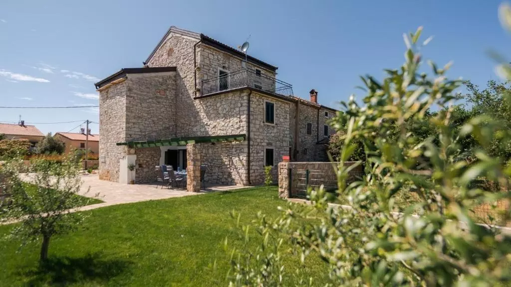 4-bedroom Villa In Umag, Croatia (260 M²)