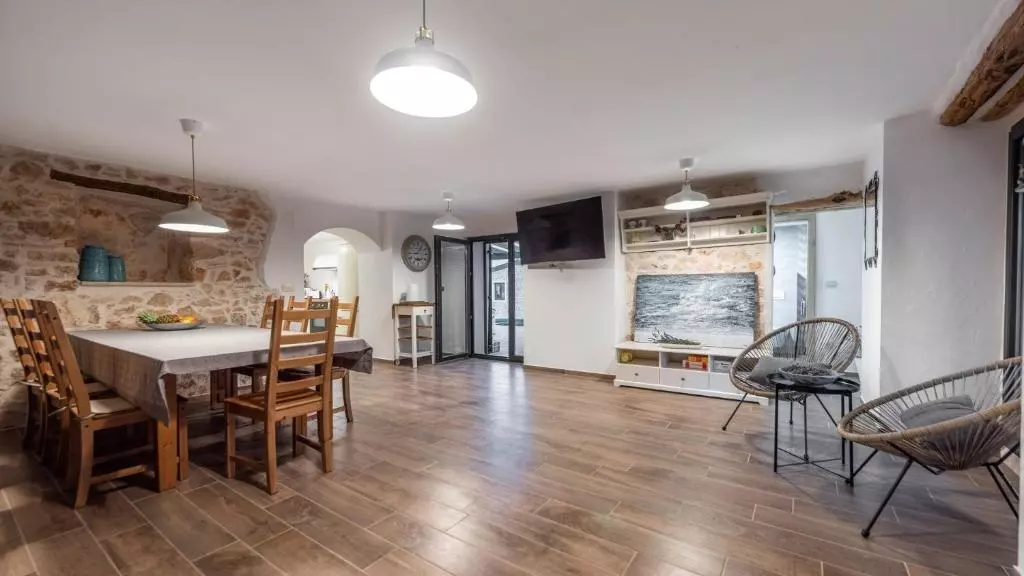 4-bedroom Villa In Umag, Croatia (260 M²)