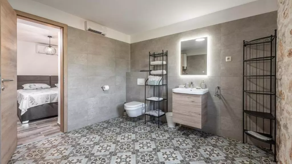 4-bedroom Villa In Umag, Croatia (260 M²)