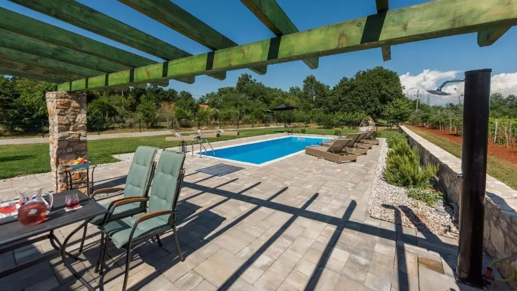 4-bedroom Villa In Umag, Croatia (260 M²)