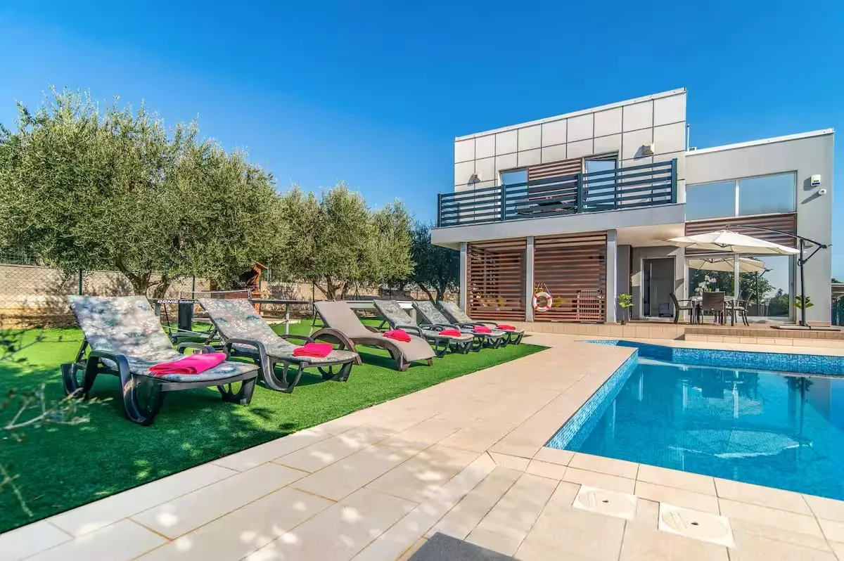 3-bedroom Villa In Vodnjan, Croatia (173 M²)