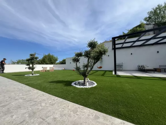 5-bedroom Villa In Sveta Jelena, Croatia (275 M²)