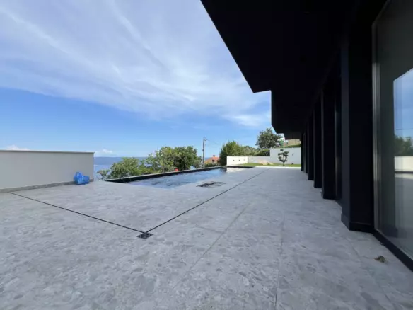5-bedroom Villa In Sveta Jelena, Croatia (275 M²)