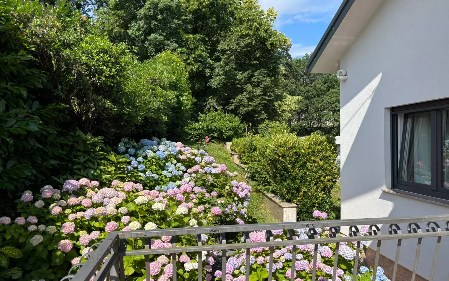 4-bedroom Villa In Matulji, Croatia (306 M²)