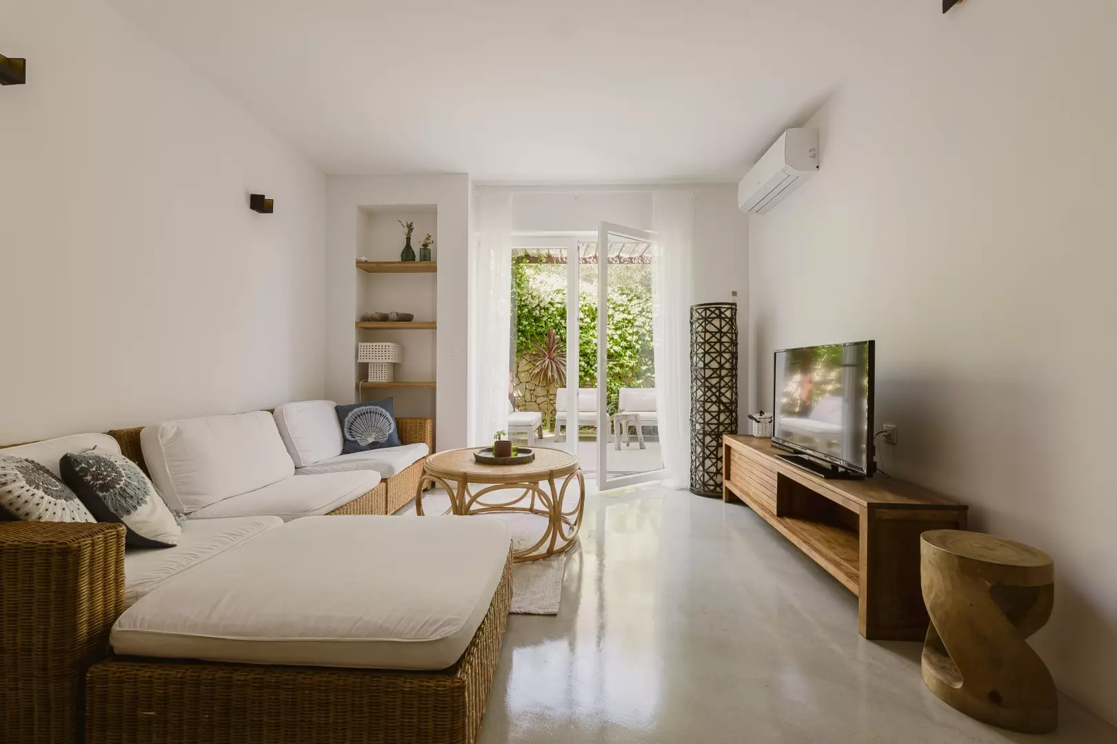 2-bedroom Apartment In Nerezine, Croatia (70,09 M²)