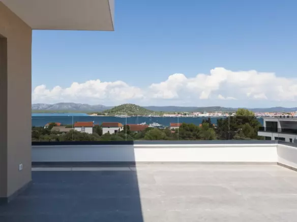 3-bedroom Apartment In Murter, Croatia (124,95 M²)