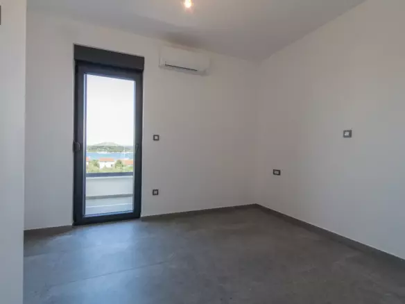 3-bedroom Apartment In Murter, Croatia (124,95 M²)