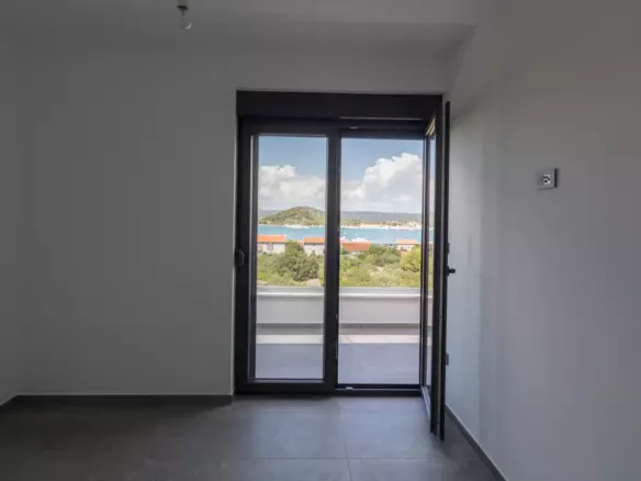 3-bedroom Apartment In Murter, Croatia (124,95 M²)