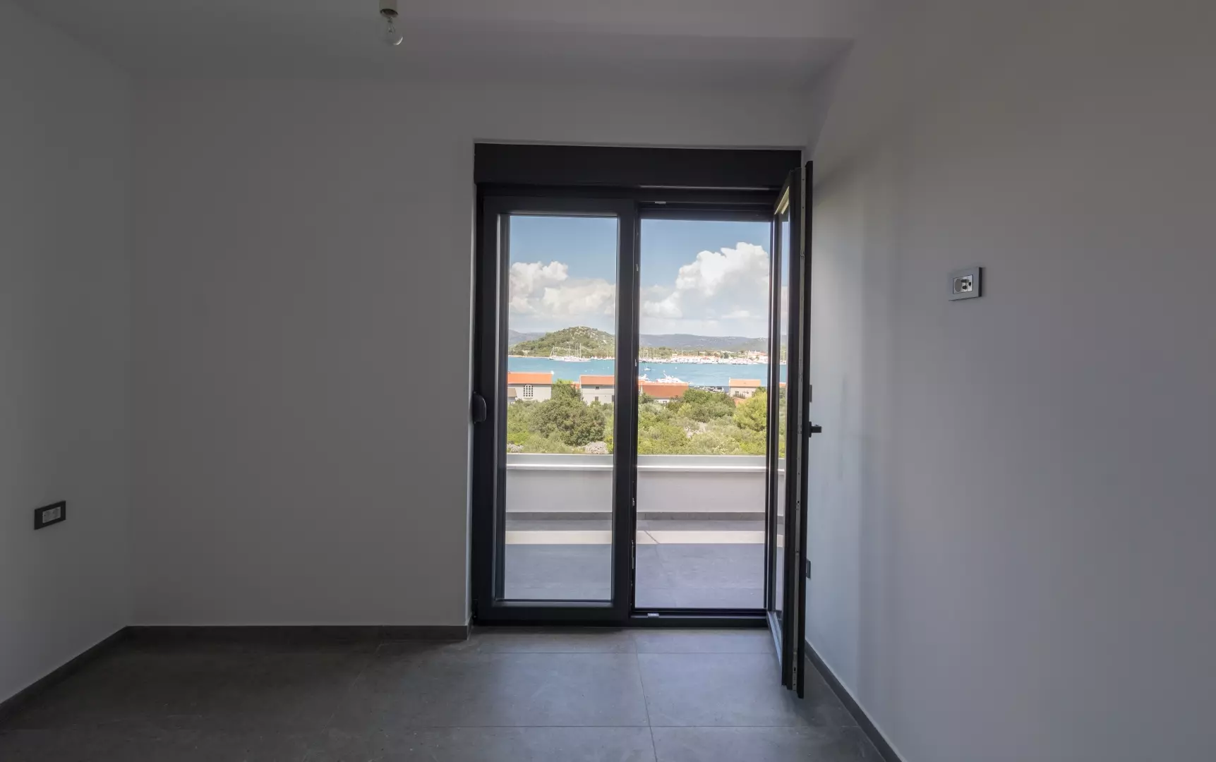 3-bedroom Apartment In Murter, Croatia (124,95 M²)