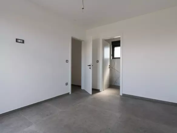 3-bedroom Apartment In Murter, Croatia (124,95 M²)