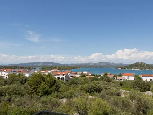 3-bedroom Apartment In Murter, Croatia (124,95 M²)