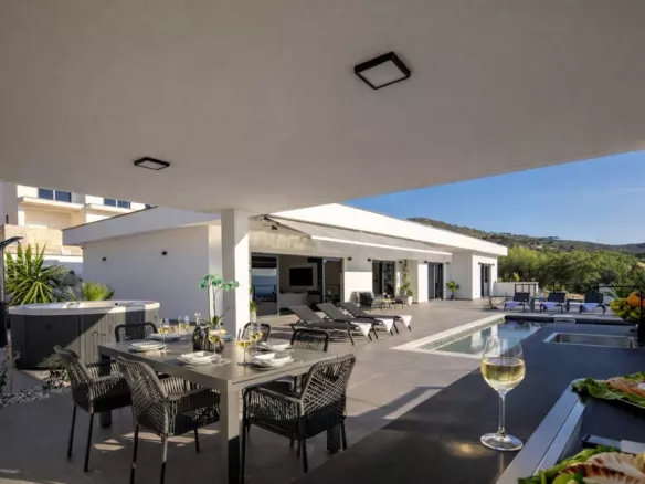 3-bedroom Villa In Crikvenica, Croatia (186 M²)