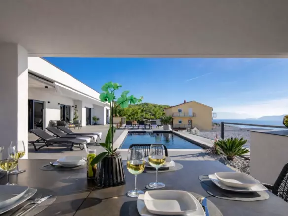 3-bedroom Villa In Crikvenica, Croatia (186 M²)