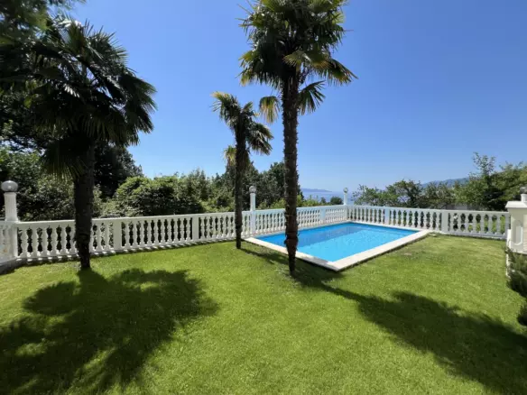 3-bedroom Villa In Volosko, Croatia (376 M²)