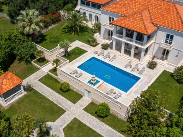 6-bedroom Villa In Trsteno, Croatia (530 M²)