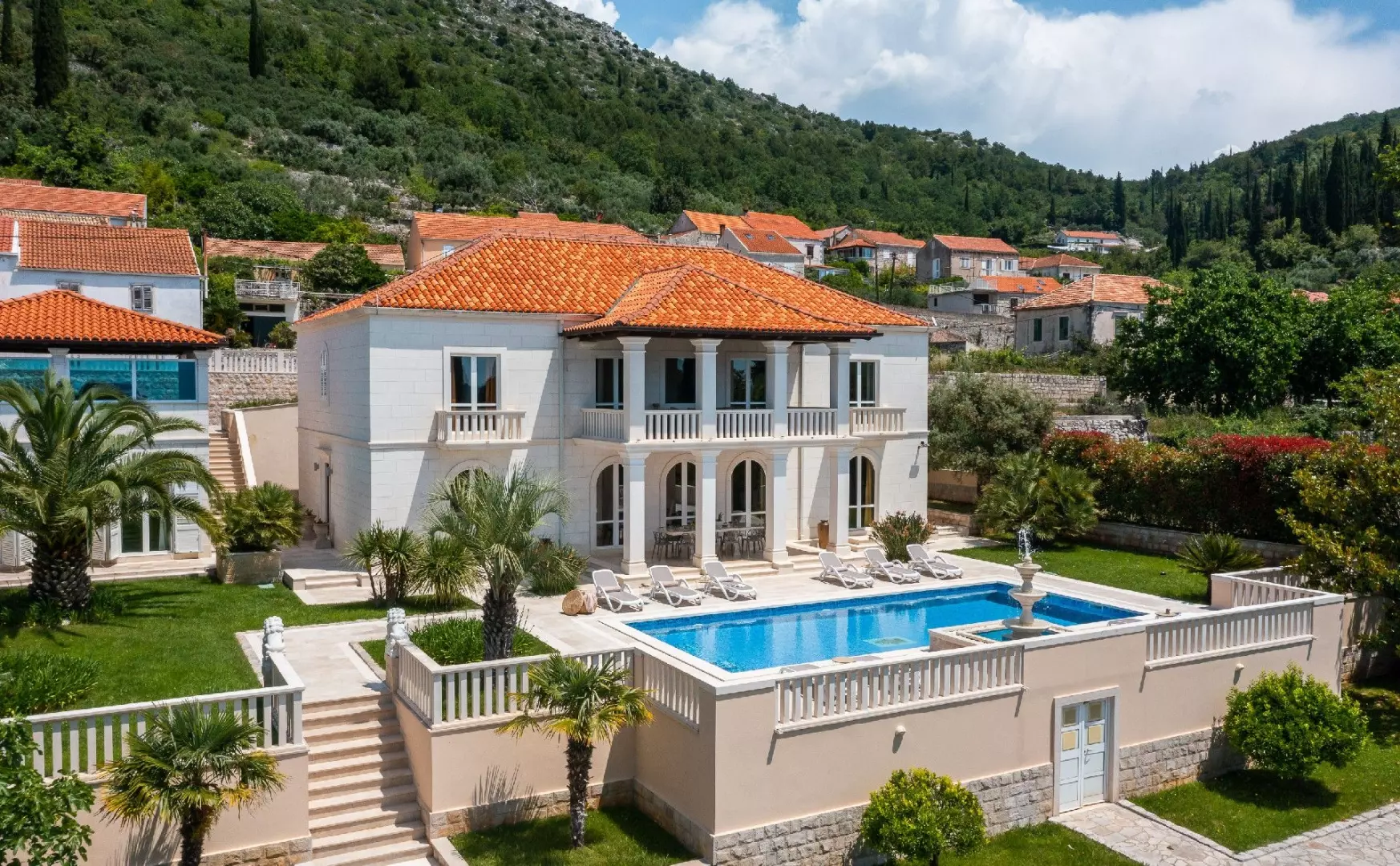 6-bedroom Villa In Trsteno, Croatia (530 M²)
