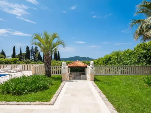6-bedroom Villa In Trsteno, Croatia (530 M²)