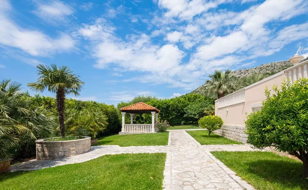 6-bedroom Villa In Trsteno, Croatia (530 M²)