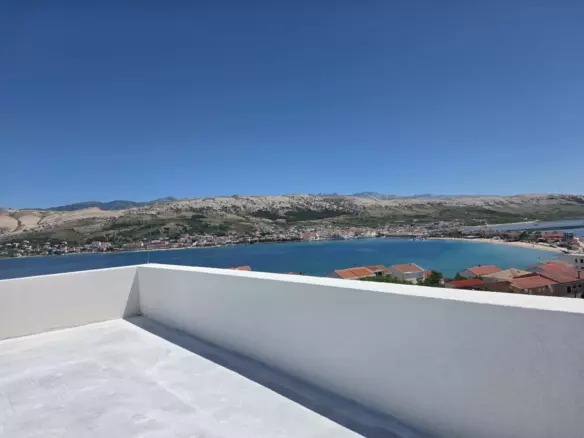 3-bedroom Apartment In Pag, Croatia (115 M²)