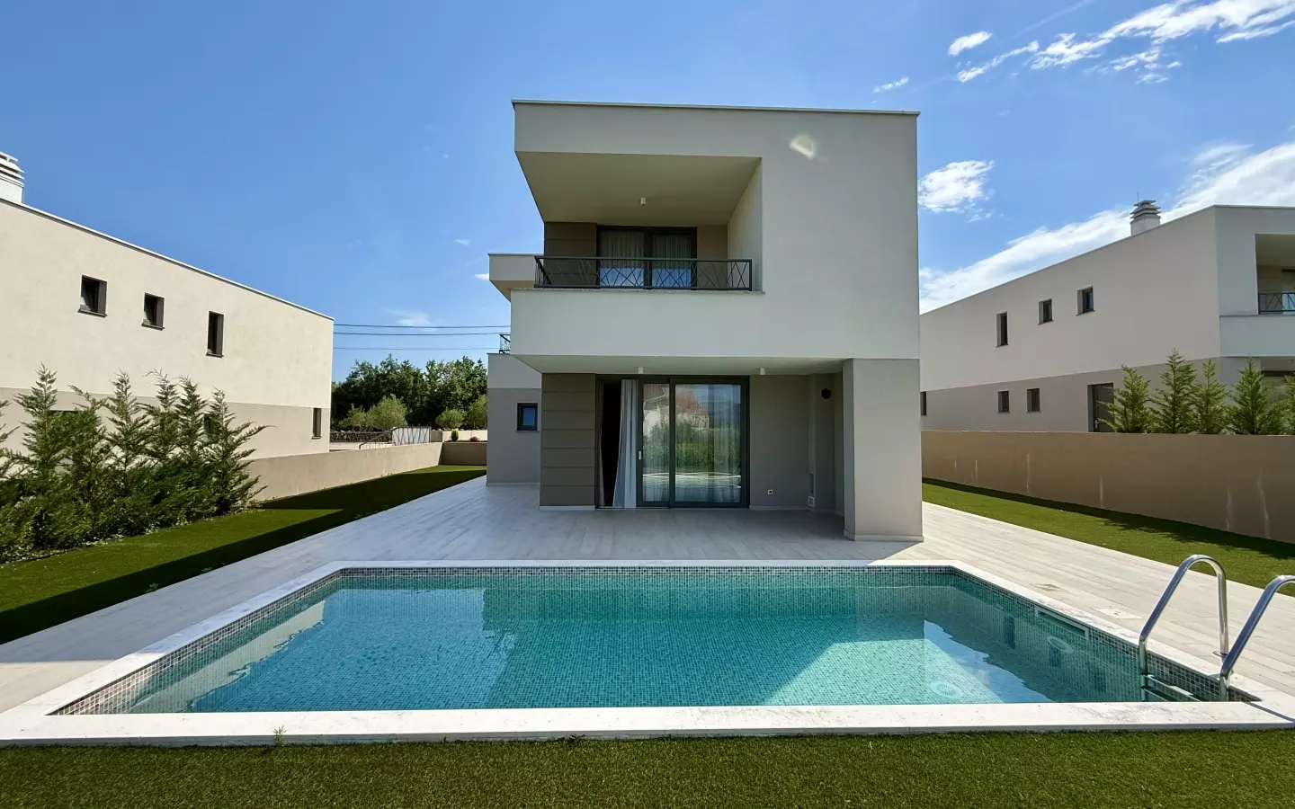 4-bedroom Villa In Brzac, Croatia (152 M²)