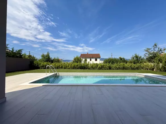 4-bedroom Villa In Brzac, Croatia (152 M²)