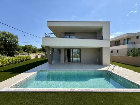 4-bedroom Villa In Brzac, Croatia (173 M²)
