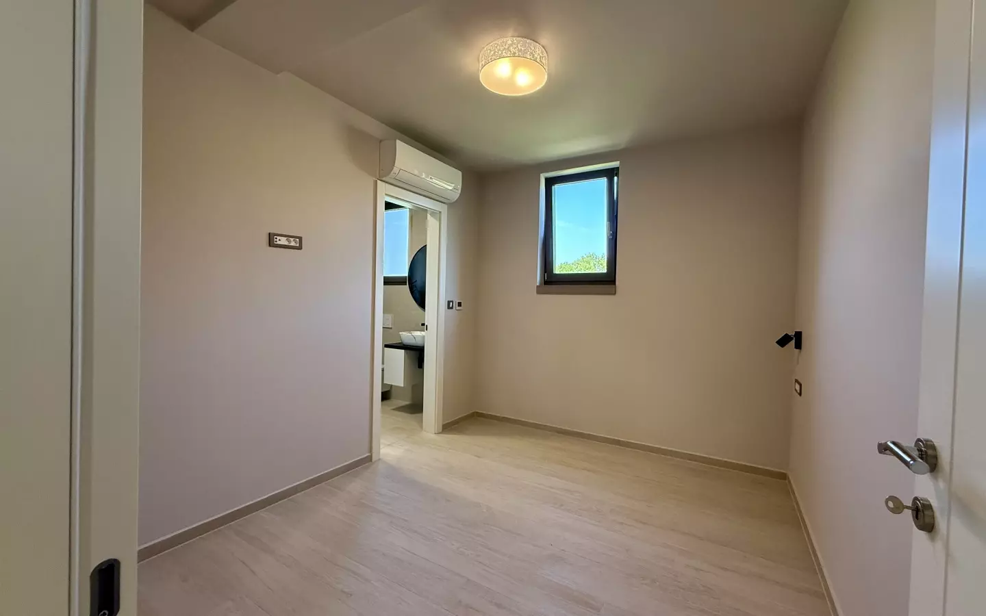 4-bedroom Villa In Brzac, Croatia (173 M²)