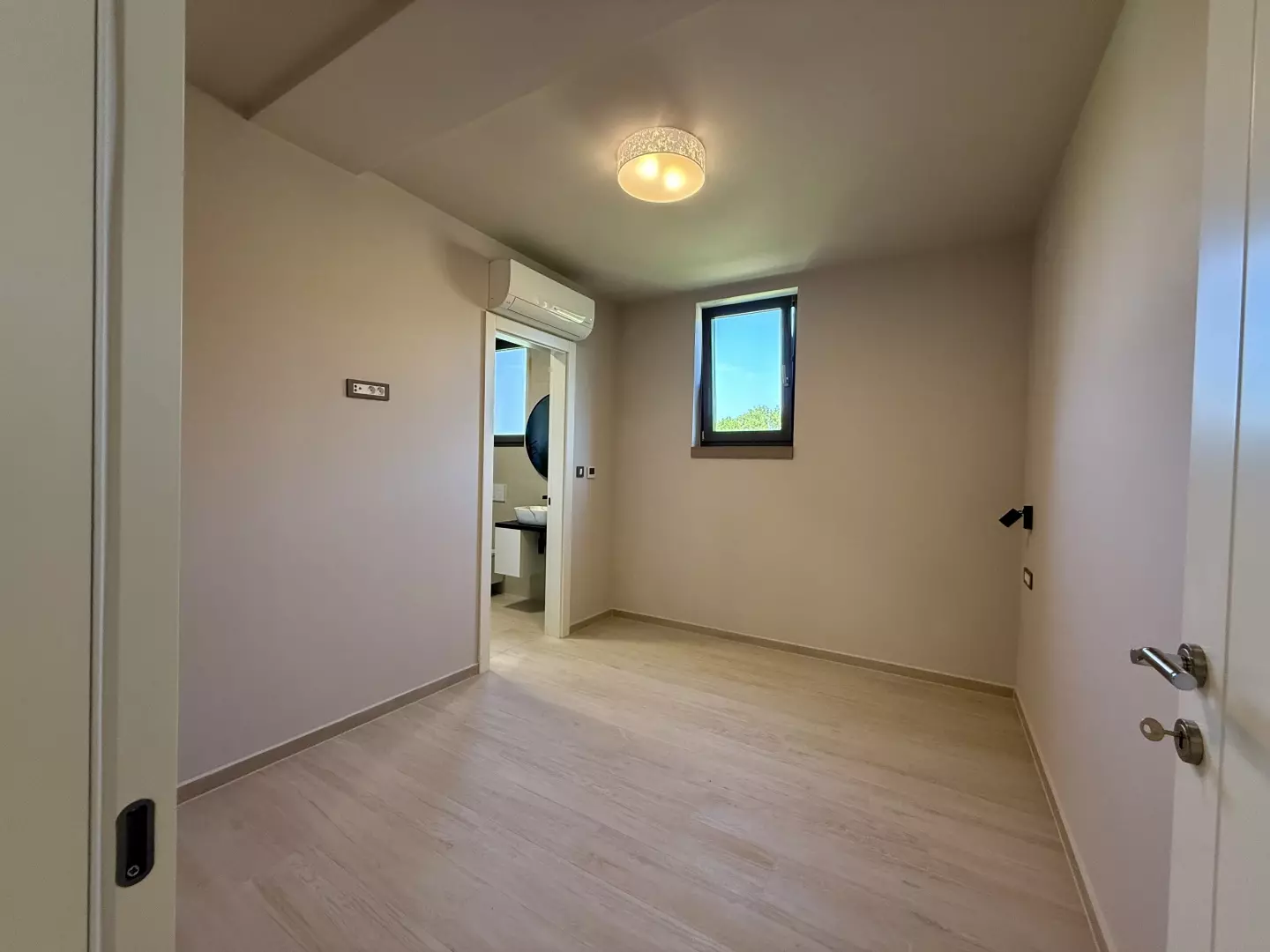 4-bedroom Villa In Brzac, Croatia (173 M²)