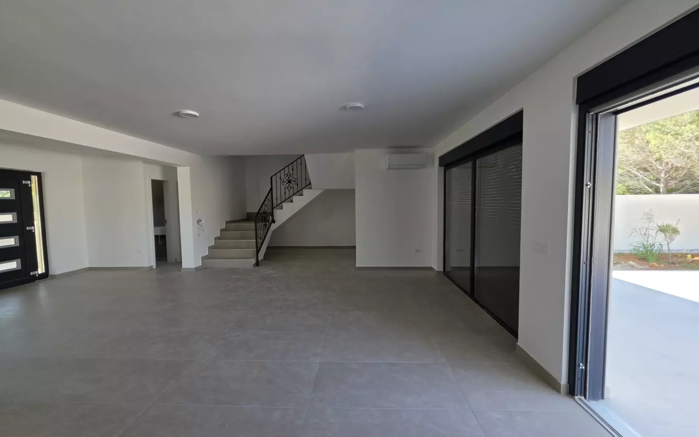 3-bedroom Villa In Vir, Croatia (322 M²)
