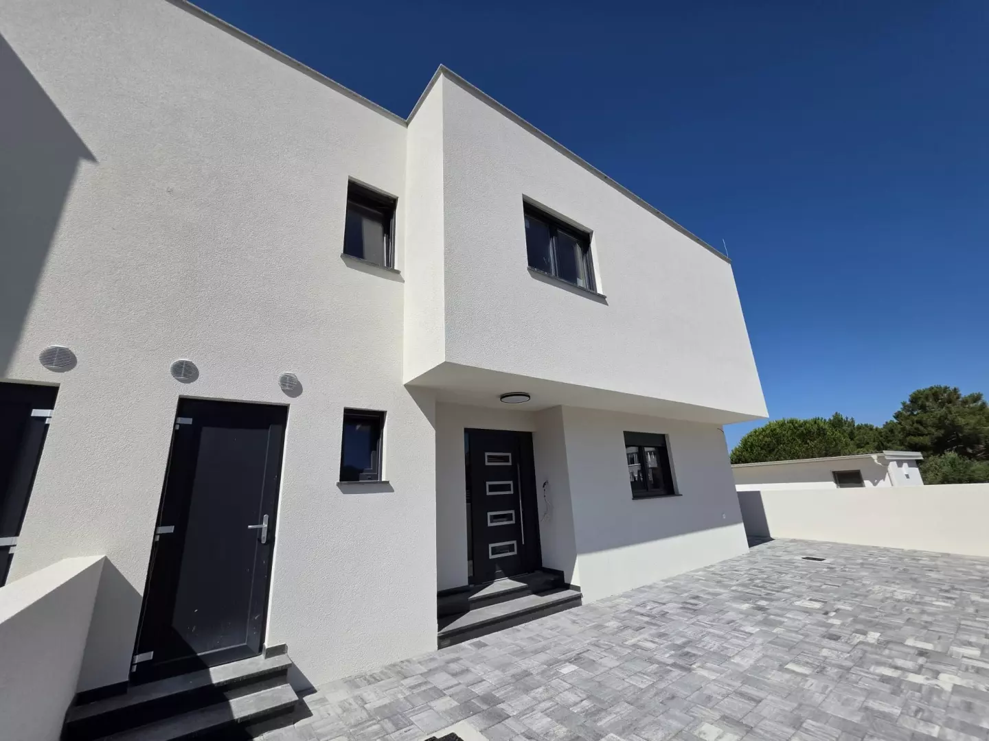 3-bedroom Villa In Vir, Croatia (322 M²)