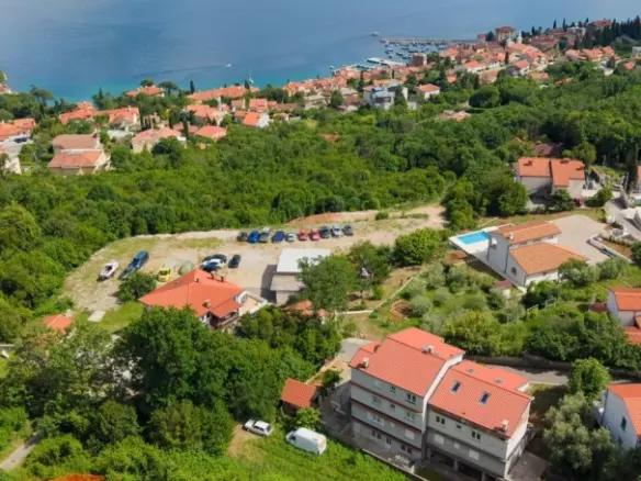 Land In Pobri, Croatia (1.080 M²)