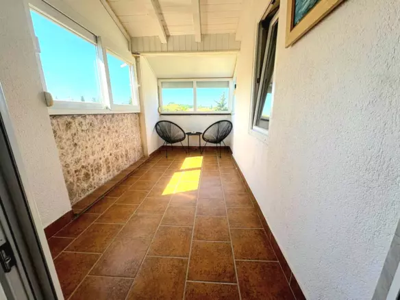 4-bedroom Apartment In Červar-porat, Croatia (83 M²)